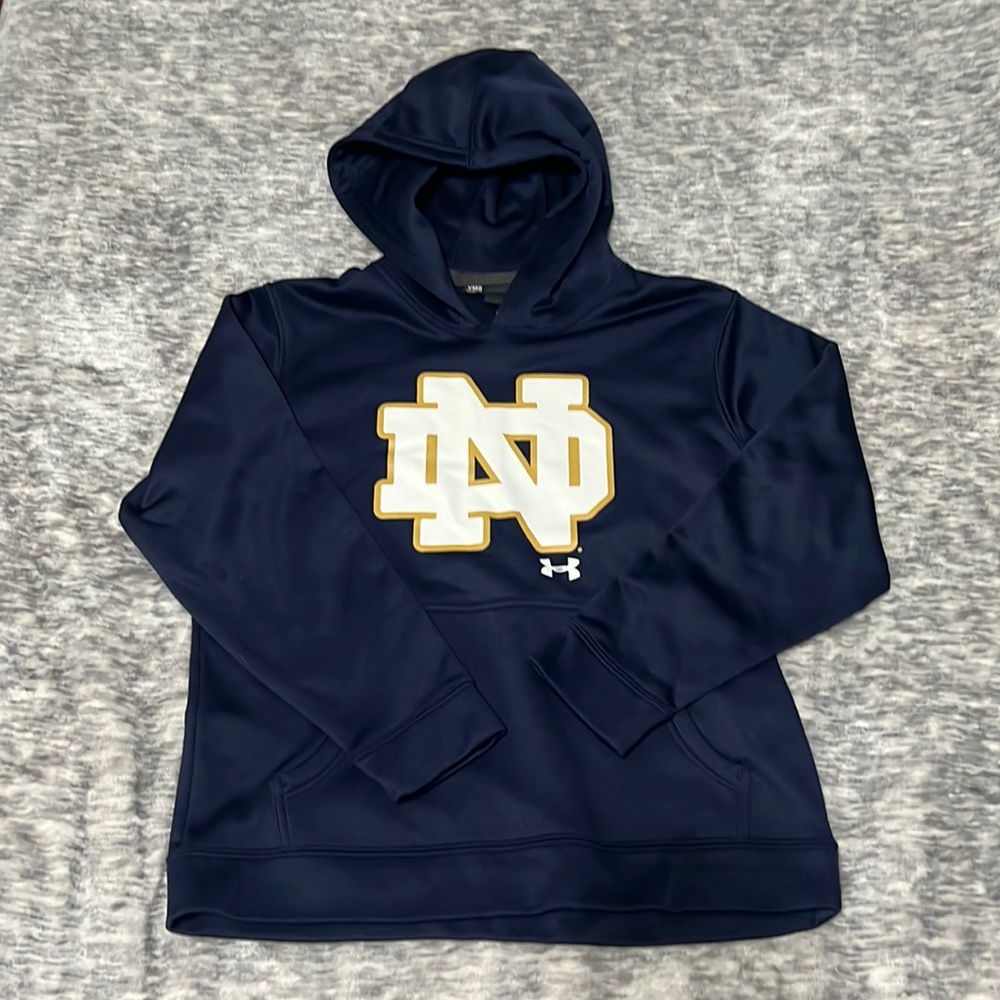 Under Armour Notre Dame Hooded Sweater size Youth Medium.